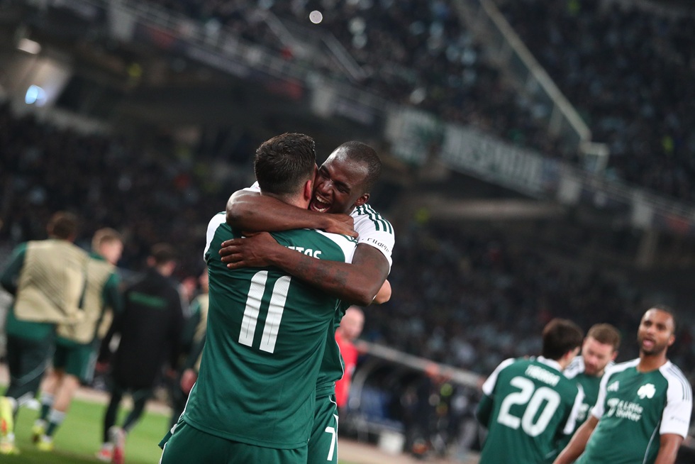 Η γκολάρα του Τετέι και η αποθέωση: Η παρακάμερα από το Παναθηναϊκός – Βικτόρια Πλζεν (vid)