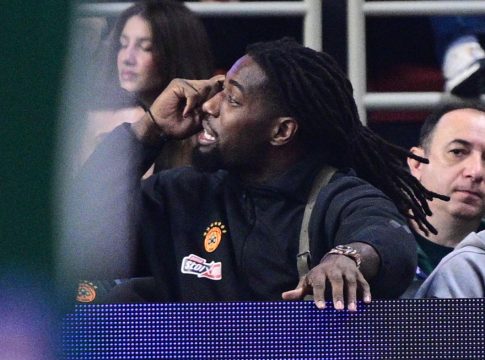 Άνοιξε διάλογο με οπαδούς του Ολυμπιακού ο Λεσόρ