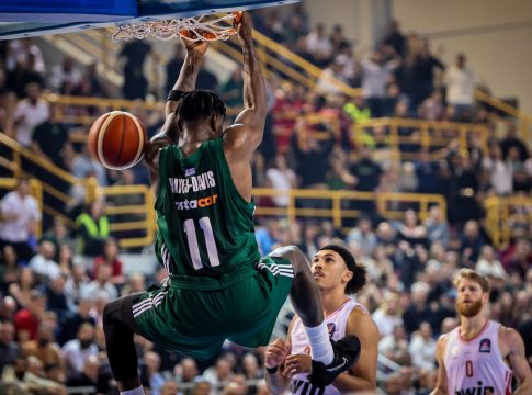 Κομβικός με το «καλησπέρα»: Αυτά έκανε ο MVP Χέιζ-Ντέιβις στον τελικό του Κυπέλλου (vids)