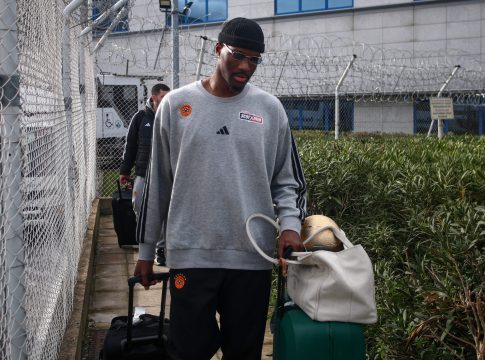 Ο Παναθηναϊκός επέστρεψε με το Κύπελλο στις αποσκευές του (pics)