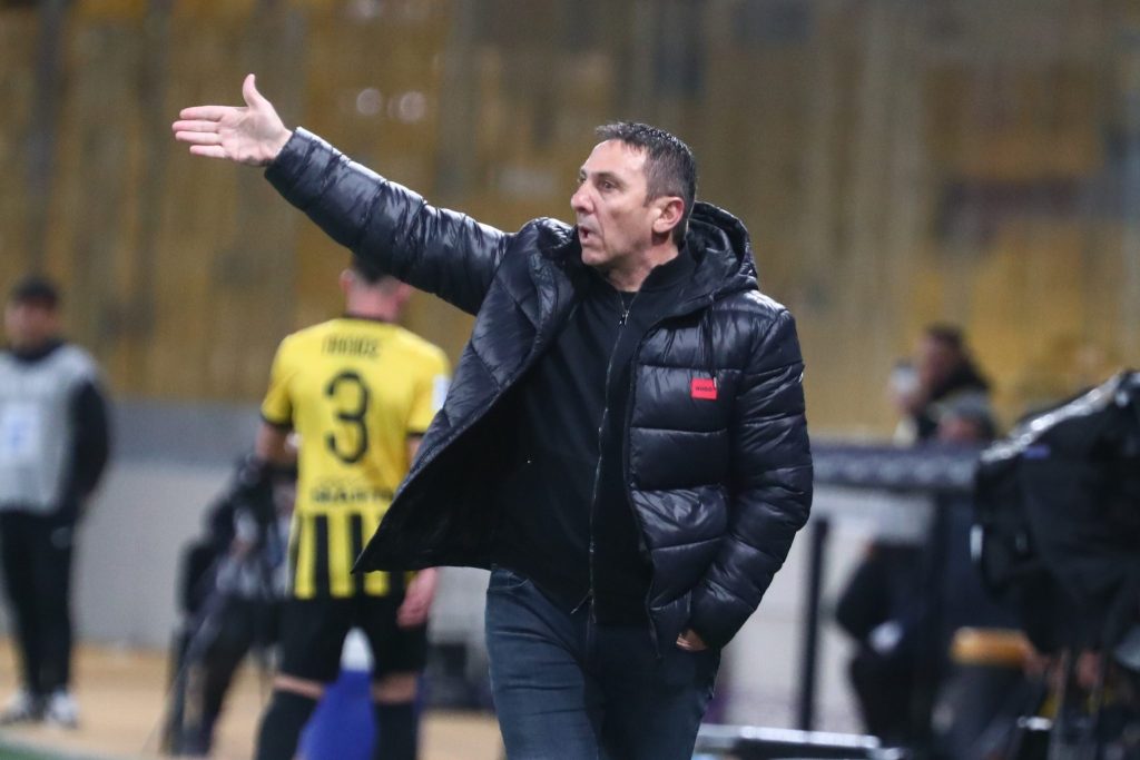 Παπαδόπουλος: «Οι παίκτες μου πρέπει να μάθουνε πώς είναι η συμπεριφορά των πρωταθλητών»