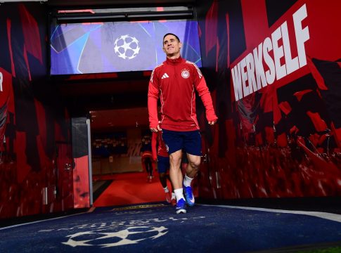 Ολυμπιακός: Γι’ αυτό έμεινε εκτός ο Ποντένσε