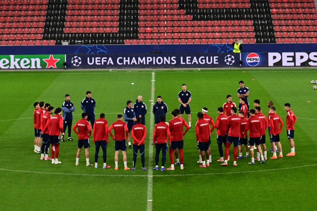 Η προπόνηση του Ολυμπιακού στην BayArenA (pics+vid)