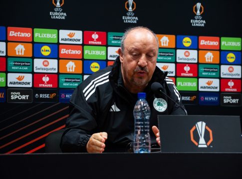 Μπενίτεθ: «Όλοι ξέρουμε τι σημαίνουν τα ευρωπαϊκά ματς για τον Παναθηναϊκό – Θα κάνουμε τα πάντα για πρόκριση»