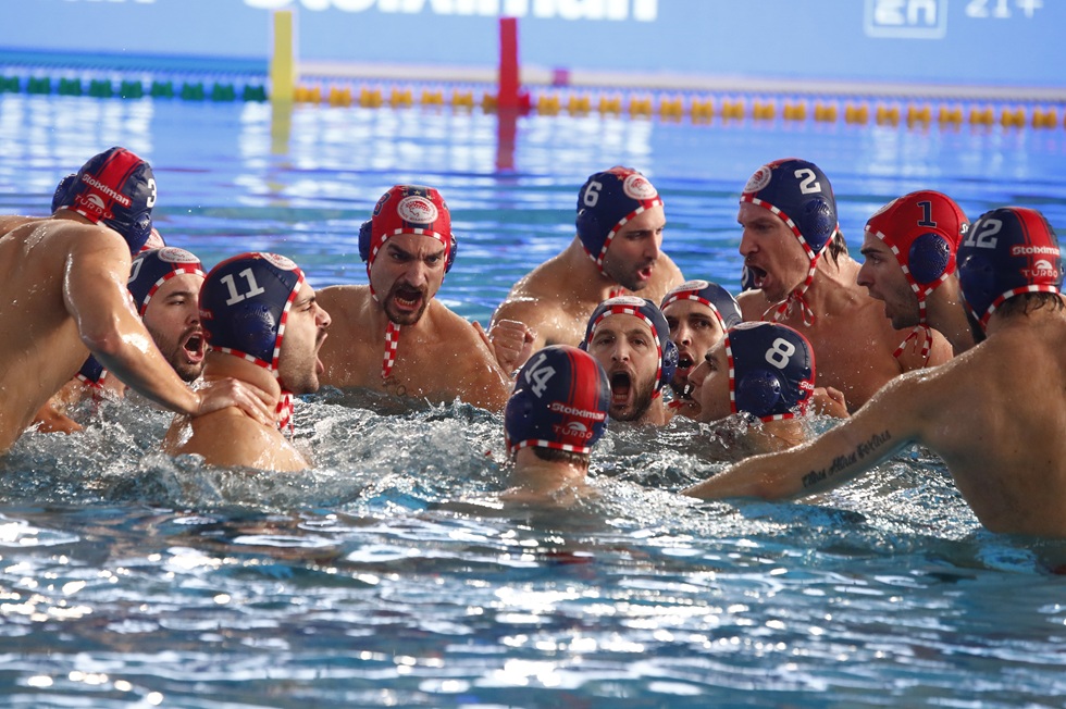 Παναθηναϊκός – Ολυμπιακός 12-13: Ποιος; Ποιός; Όπως πάντα οι Ερυθρολευκοι