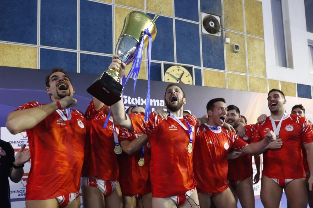 Η απονομή του Κυπέλλου Ελλάδας στον Ολυμπιακό (pics)