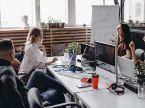 Τεράστια προσοχή! Πότε και σε ποιούς απενεργοποιείται ο ΑΦΜ