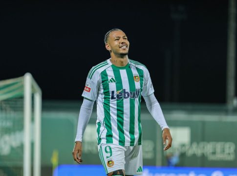 Ολυμπιακός: Τι ώρα φτάνει στην Ελλάδα ο Κλέιτον