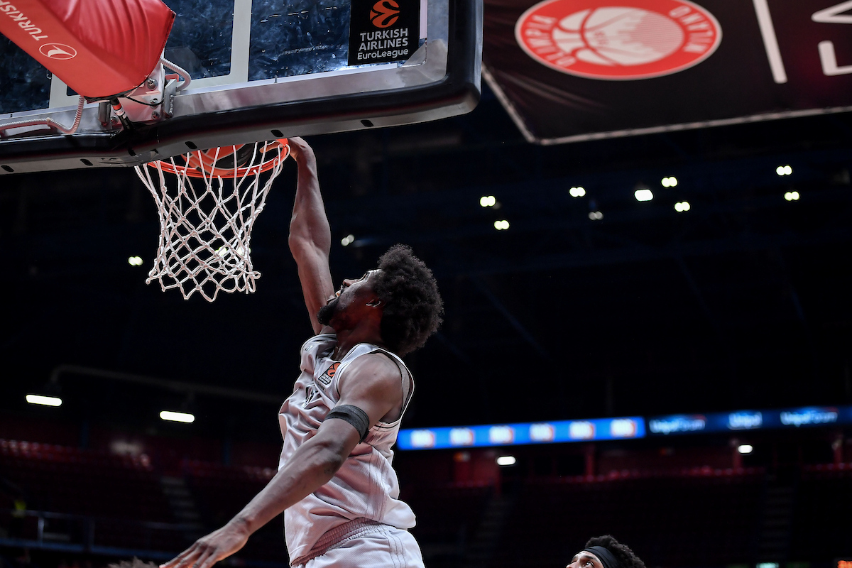 Μονακό: Γλιτώνει το χειρουργείο ο Χέιζ και επιστρέφει με μάσκα