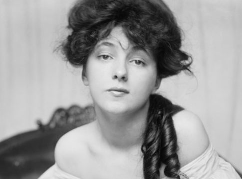 Το πρώτο supermodel και η δίκη του αιώνα: Η άνοδος και η πτώση της Έβελιν Νέσμπιτ σε έναν κόσμο που δεν είχε φτιαχτεί για εκείνη