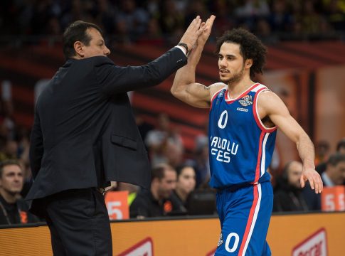 Ατάκες Λάρκιν για Αταμάν: «Σε εκθέτει…» (vid)