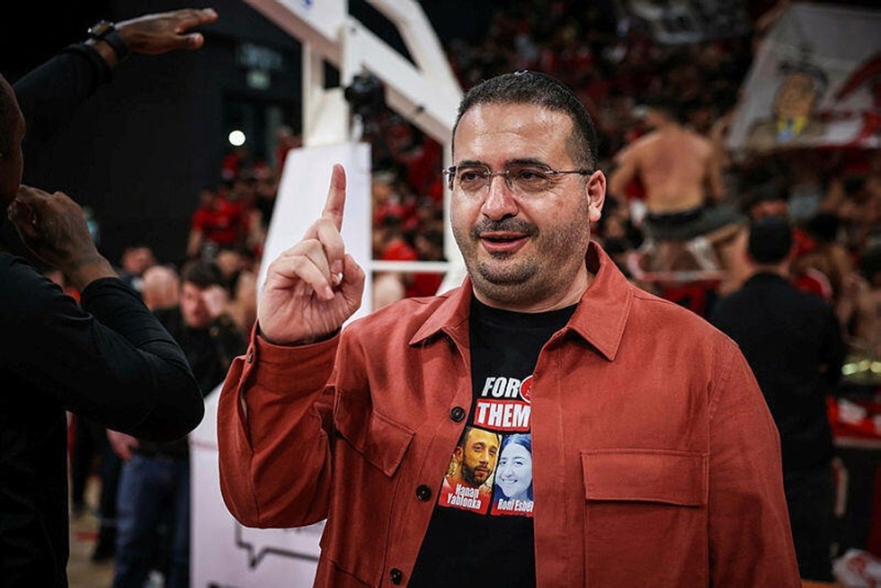 «Showman» Όφερ Γιανάι: Προκάλεσε δεκάλεπτη διακοπή στον αποκλεισμό της Χάποελ στο Κύπελλο Ισραήλ (vid)