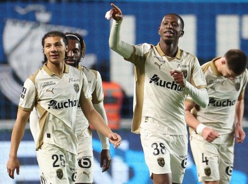 Παρί FC – Λανς 0-5: «Πάρτι» και κορυφή