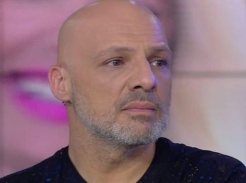 Νίκος Μουτσινάς: «Κάθε πρωί παίρνω ένα χάπι και θα το παίρνω μέχρι να σας χαιρετήσω»