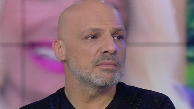 Νίκος Μουτσινάς: «Κάθε πρωί παίρνω ένα χάπι και θα το παίρνω μέχρι να σας χαιρετήσω»