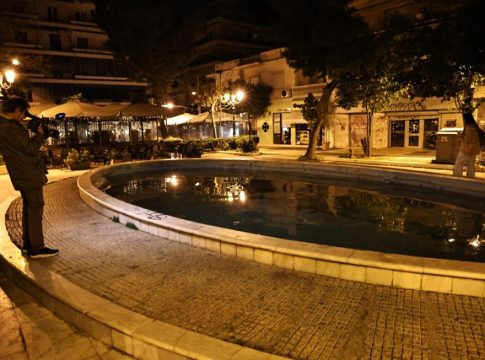 Καλλιθέα: Πώς χάθηκαν πολύτιμα λεπτά μέχρι να βρεθεί το παιδί μέσα στο σιντριβάνι