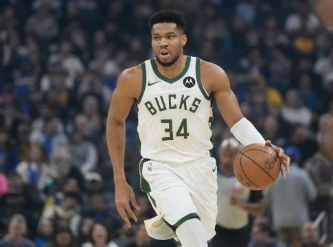 «Έτοιμοι να τα δώσουν… όλα για τον Αντετοκούνμπο οι Λέικερς»