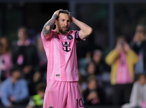 Έξω φρενών ο Μέσι: Προσπάθησε να κάνει «ντου» στα αποδυτήρια των διαιτητών (vid)