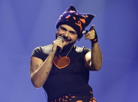 Akylas: Θύμα ομοφοβικής επίθεσης στη Θεσσαλονίκη – «Είχαν χωθεί πολλά άτομα, τρέχαμε να ξεφύγουμε»