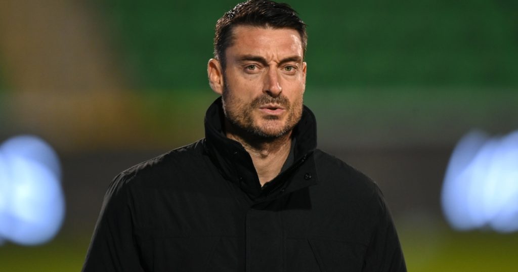 Ο αυστηρός Άλμπερτ Ριέρα και οι νέοι κανόνες στην Άιντραχτ