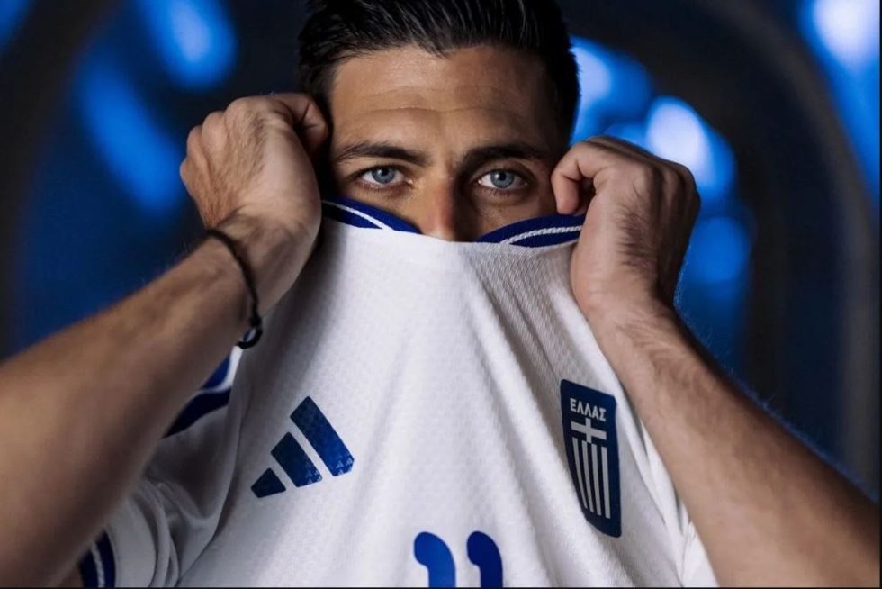 Αυτή είναι η νέα φανέλα της Εθνικής (pics)