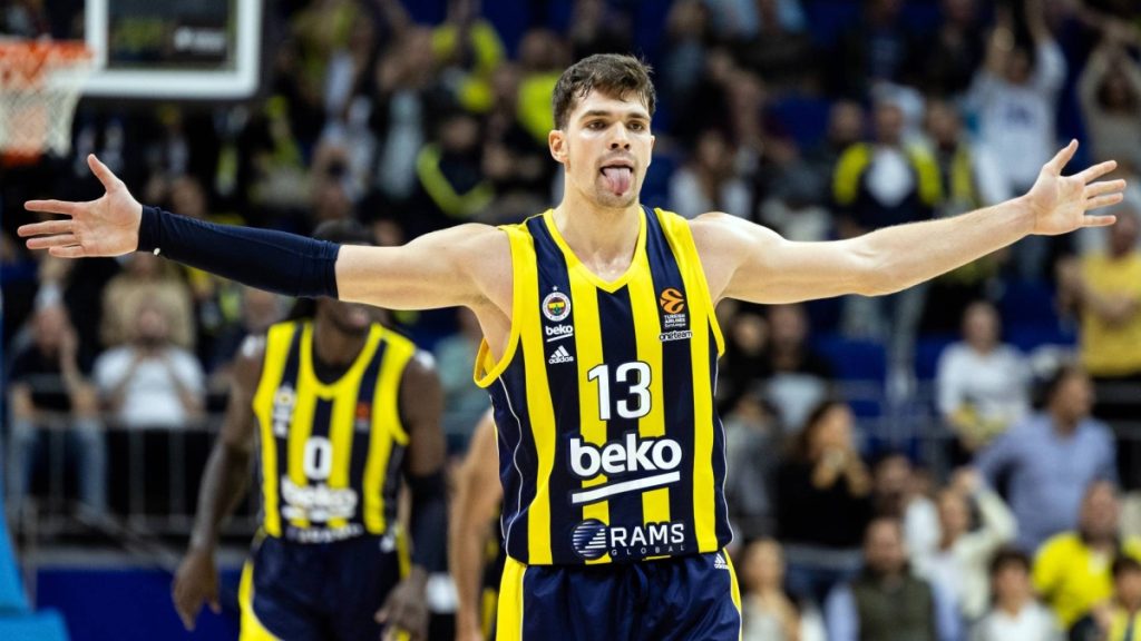 Φενέρμπαχτσε – Μπεσίκτας 91-74: Με «μάγο» Μπιμπέροβιτς η ομάδα του Γιασικεβίτσιους πήρε το κύπελλο Τουρκίας