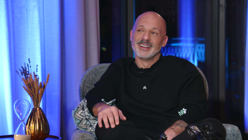 Έπεσαν οι υπογραφές: Σε αυτό το κανάλι «κλείδωσε» ο Νίκος Μουτσινάς