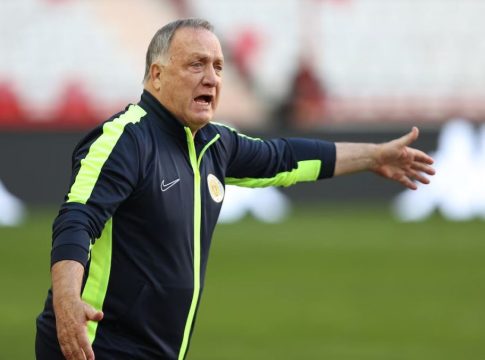 Παρελθόν από τον πάγκο του Κουρασάο για προσωπικούς λόγους ο Άντβοκαατ