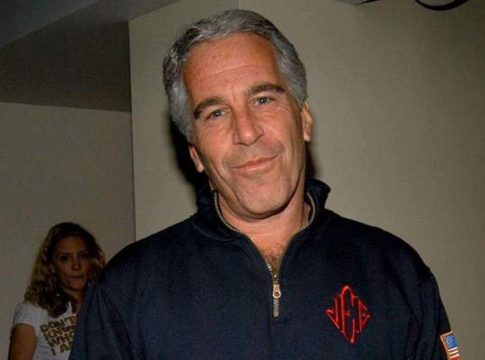 Έξι ονόματα προστατεύτηκαν από τη δημοσίευση της λίστας Έπσταϊν – Κατονομάστηκαν και θεωρούνται ύποπτοι (vid)