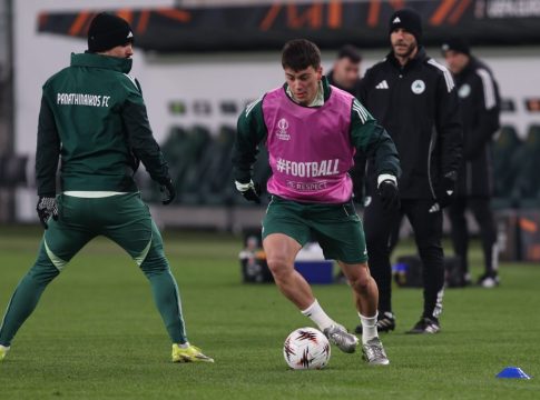 Επέστρεψε μετά από έναν μήνα ο Πελίστρι και είναι στην αποστολή του Παναθηναϊκού για Τσεχία – Σοκ με Πάλμερ-Μπράουν