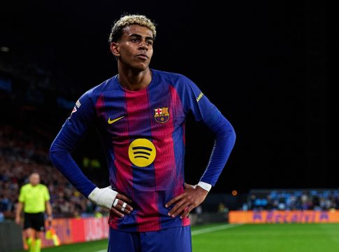 Γιαμάλ: «Προσπαθώ να μην επικεντρώνομαι μόνο στο ποδόσφαιρο, παίζω Playstation»