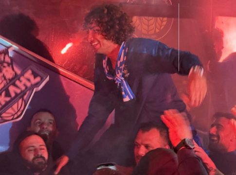 Ηρακλής: Αποθέωσης της αποστολής στη Θεσσαλονίκη – Στάση φόρος τιμής στα Τέμπη (vid+pics)