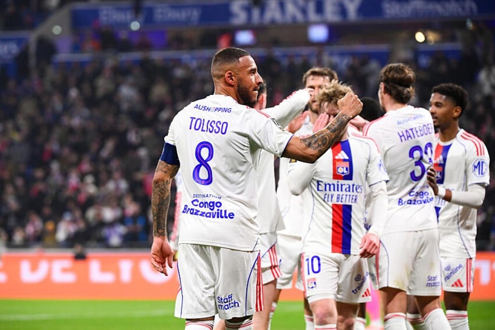 Λιόν – Νις 2-0: «Αγκαλιά» με την τριάδα οι γηπεδούχοι