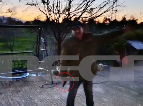 Ο Χρήστος Μαυρίκης με το όπλο στο χέρι – Ο καυγάς με τον ενοικιαστή και οι πυροβολισμοί