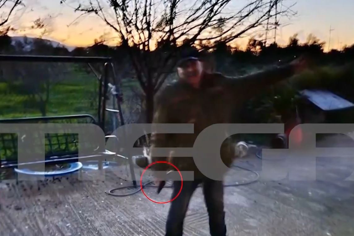 Ο Χρήστος Μαυρίκης με το όπλο στο χέρι – Ο καυγάς με τον ενοικιαστή και οι πυροβολισμοί