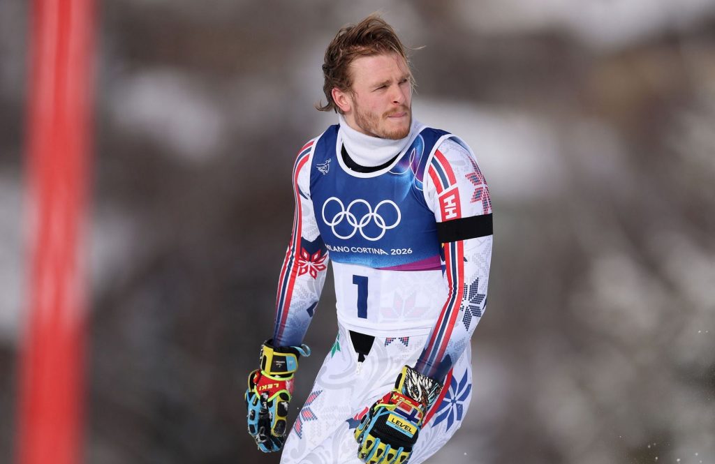 Έφυγε για το… δάσος: Απίθανη αντίδραση Νορβηγού σκιέρ μετά από λάθος του στους Χειμερινούς Ολυμπιακούς