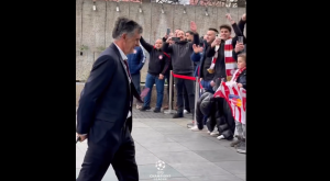 Ολυμπιακός: Αποθεωτική υποδοχή για Μεντιλίμπαρ και παίκτες στη Γερμανία (vids)