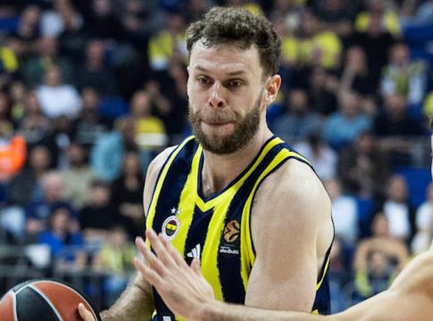 Μπαίνει χειρουργείο ο Μέλι – Ποιο είναι το διάστημα που θα απουσιάσει και τι ισχύει για το ματς με τον Ολυμπιακό