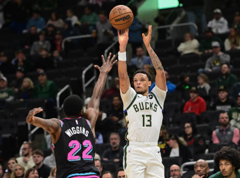 Νίκη χωρίς Γιάννη για τους Μπακς (128-117), εντός έδρας σοκ για τους Λέικερς (109-110) – Tα αποτελέσματα του NBA