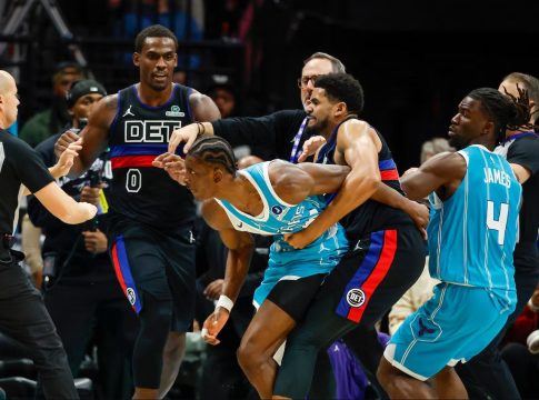 Το NBA ανακοίνωσε τις ποινές των παικτών που ενεπλάκησαν στο επεισόδιο που σημειώθηκε στο Πίστονς – Χόρνετς