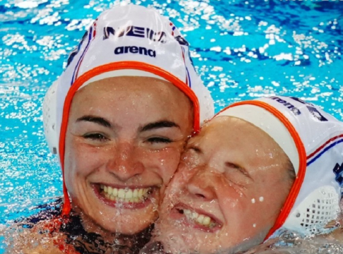 Ουγγαρία – Ολλανδία 13-15: Η ομάδα του Δουδέση back to back πρωταθλήτρια Ευρώπης