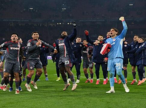 Με φόρα από το Άμστερνταμ