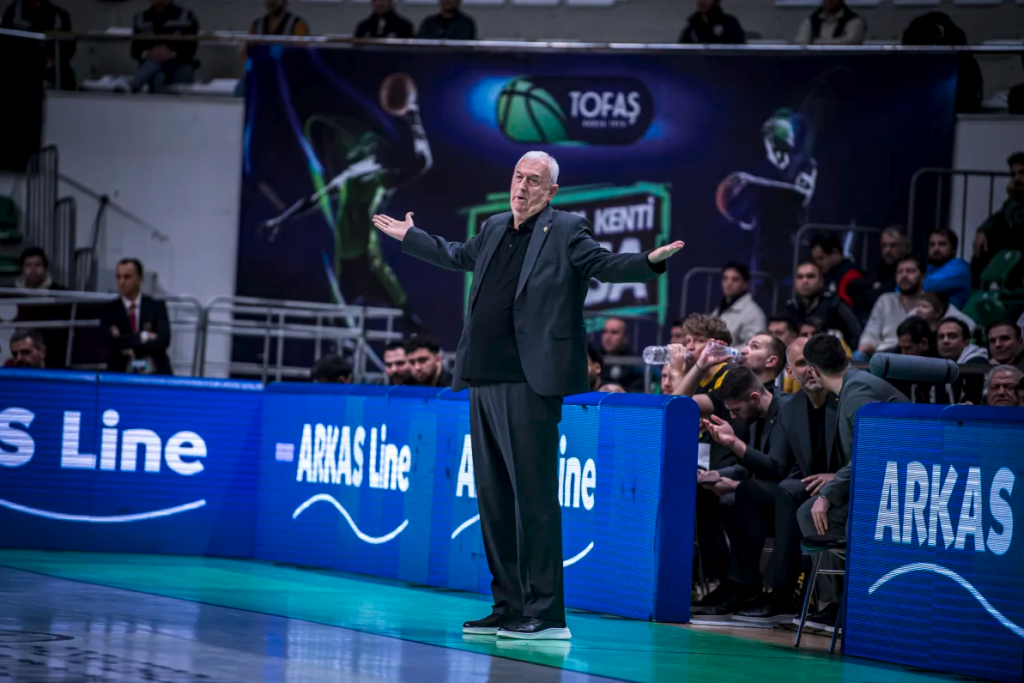 Σάκοτα: «Πρέπει να συνεχίσουμε να παίζουμε σοβαρά ώστε να έχουμε ένα καλό αβαντάζ μέχρι το παιχνίδι με την Άλμπα»