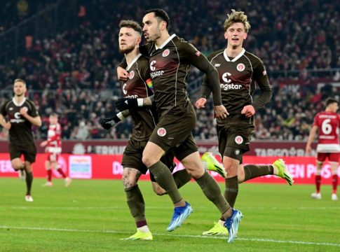 Με σουτ – δυναμίτη ο Σάλιακας άνοιξε το σκορ για τη Ζανκτ Παουλί (vid)