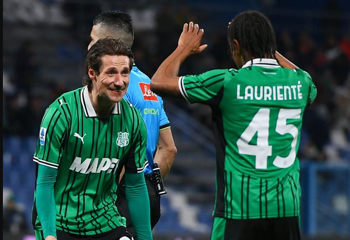 Σασουόλο – Βερόνα 3-0: Της έριξε τρία και την άφησε στον πάτο