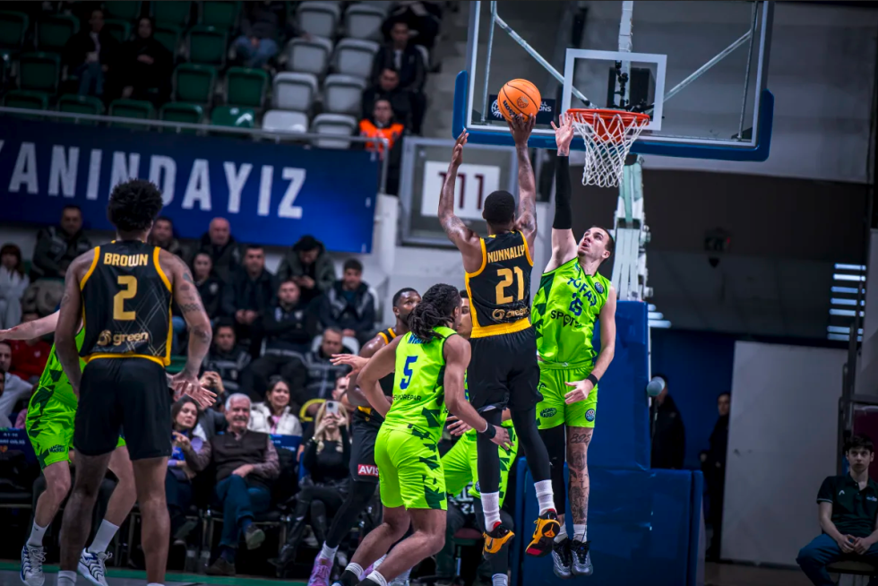 Τόφας – ΑΕΚ 90-93: Σπουδαίο διπλό πρωτιάς για την Ένωση στην Προύσα