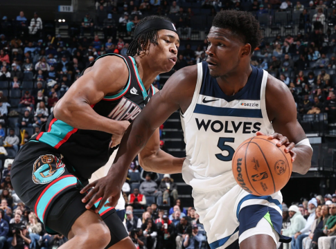 Εύκολα οι Τίμπεργουλβς, οι Ρόκετς πήραν το ντέρμπι – Τα αποτελέσματα του NBA