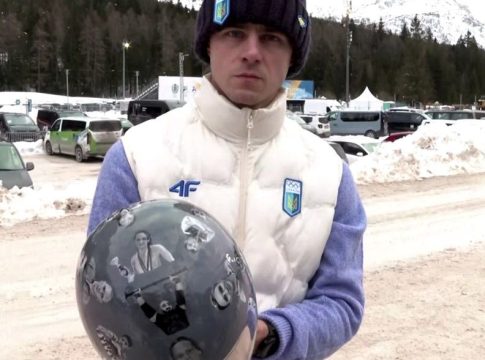 Απίστευτη απόφαση: Αποκλείστηκε από τους Χειμερινούς Ολυμπιακούς ο Ουκρανός για το κράνος με τους νεκρούς αθλητές