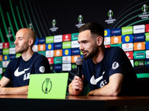 Μαέφσκι: «Παίζει διαφορετικά η ΑΕΚ σε σχέση με τον Οκτώβριο – Έχουν δέκα φορές μεγαλύτερη αξία από εμάς»