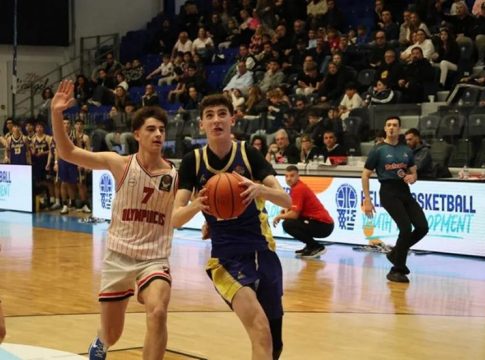 Θανάσης Σπανούλης: Ο γιος του «Kill Bill» έκλεψε και κάρφωσε υπό το βλέμμα του πατέρα του (vid)